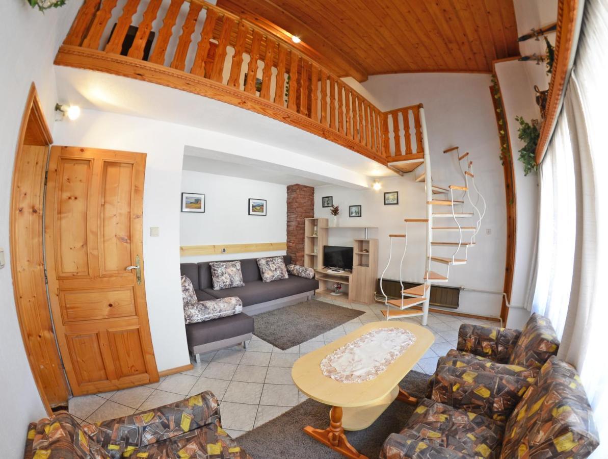 צ'פלארה Palyongov Guest House מראה חיצוני תמונה