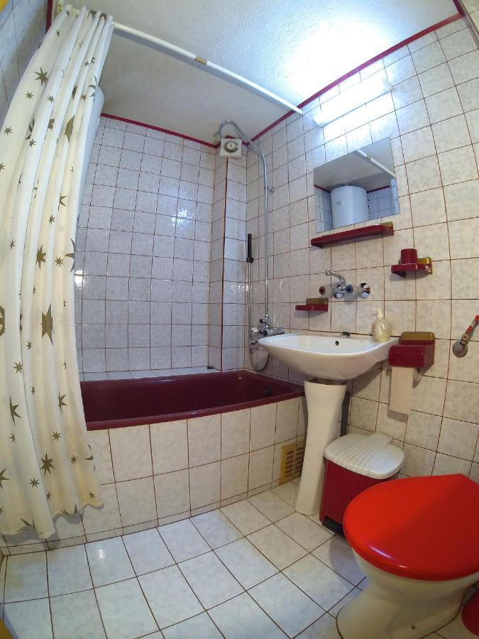 צ'פלארה Palyongov Guest House מראה חיצוני תמונה