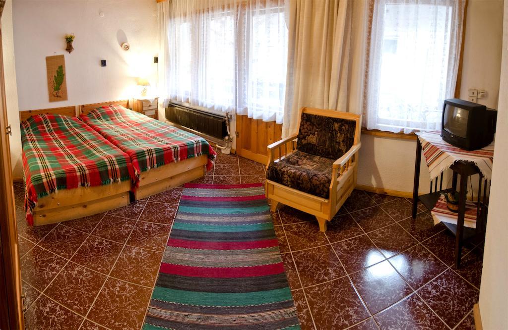 צ'פלארה Palyongov Guest House חדר תמונה